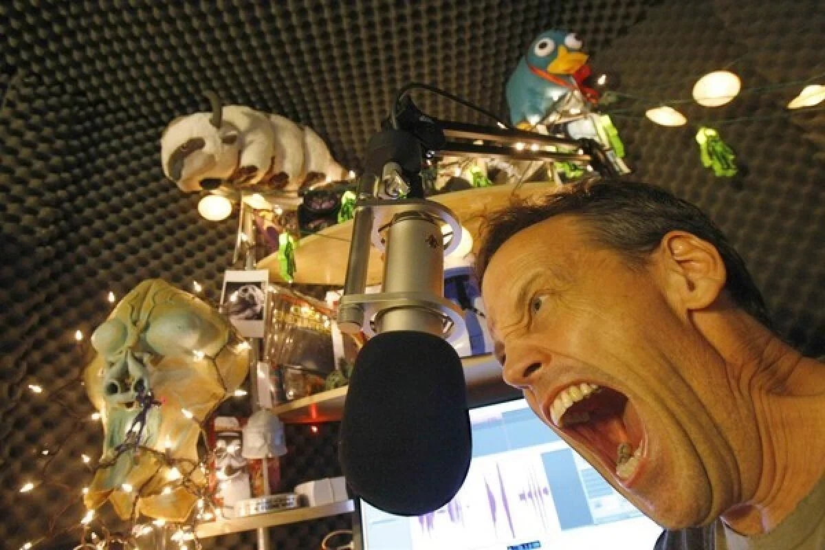 福建兄妹宣传片配音专业麦克风设备